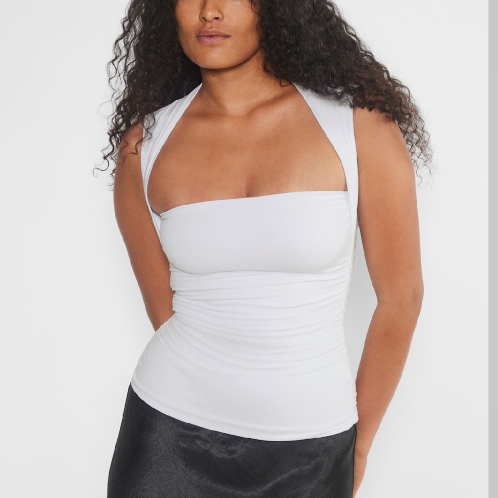 Aritzia Flourish Top Contour